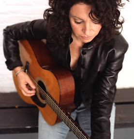 Lucy Kaplansky - Top US Singer (don