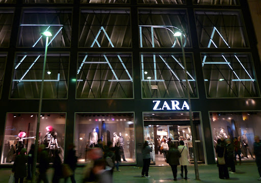 Tendències / Ja ha obert el nou Zara de Portal de l'Àngel, on hi havia el cine  París - Blog de Guillem Carbonell