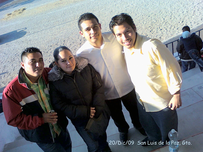 http://lh5.ggpht.com/_FTCIluKAYb0/S0NaNx96bBI/AAAAAAAAAcQ/vJ3KI0HHaTo/s800/091220_160323.jpg
