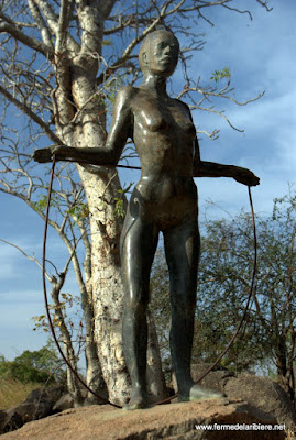 Nouba du parc des sculptures de Laongo Nouba du parc des sculptures de Laongo