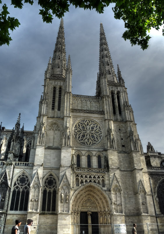 Grand Théatre et Bordeaux Cathedrale_P