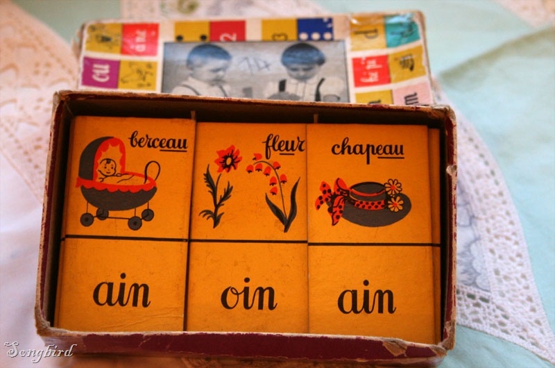 [French Childrens Domino[2].jpg]