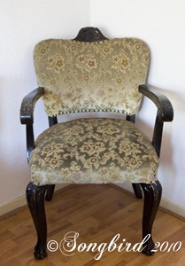 [Chair Before Makeover[3].jpg]