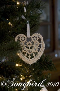 [Homemade-ornaments-43.jpg]