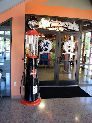 Gravity fed gas pump