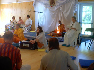 Ananda Ashram, Monroe