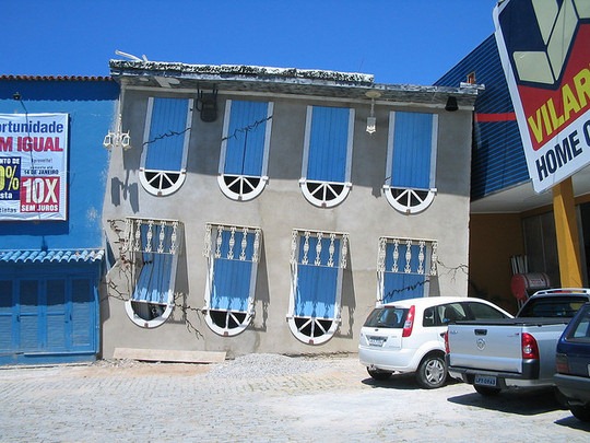 [Upside Down House, Rio.jpg]
