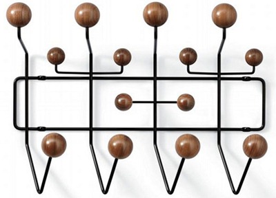 Eames Hang it al i valnöt