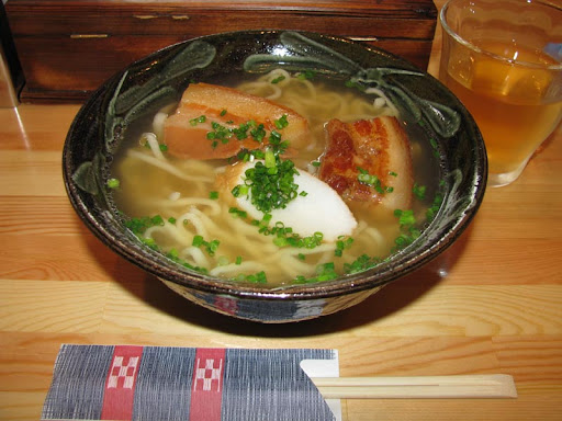 華夢・三枚肉そば