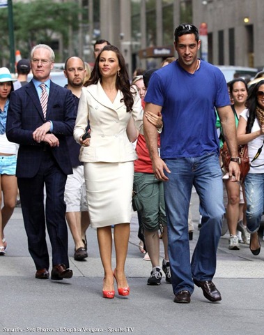 [Smurfs - Set Photos of Sophia Vergara 005[2].jpg]