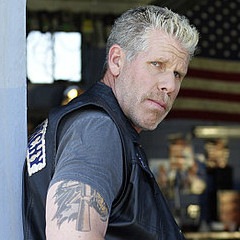 [Ron Perlman a Drive-ban[2].jpg]