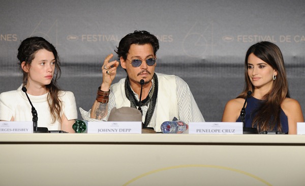 114051590SC041_Pirates_of_t