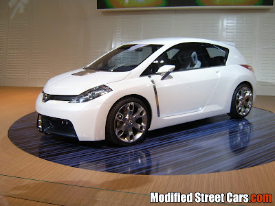 nissan-tiida.jpg