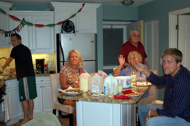 [christmas morning[4].jpg]
