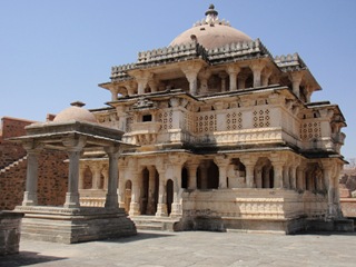 [P33129324.jpg]
