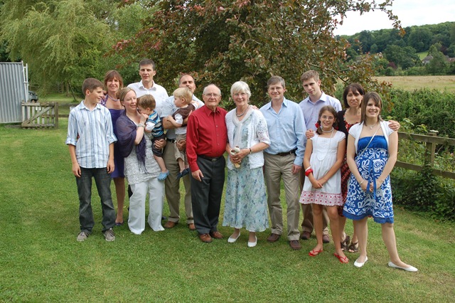 [family at golden wedding0486[3].jpg]