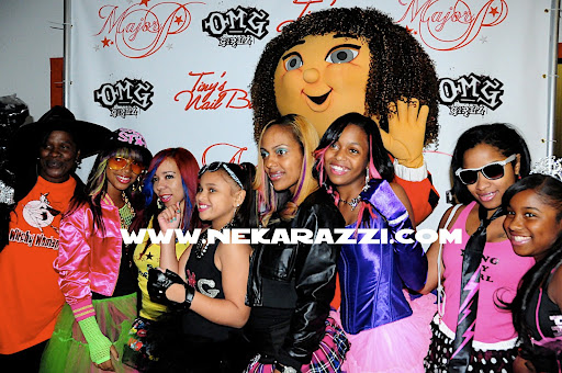www.NekaRazzi.com www.