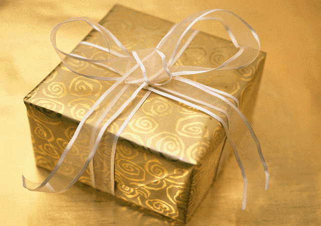 [gold_wrapped_gift[2].gif]