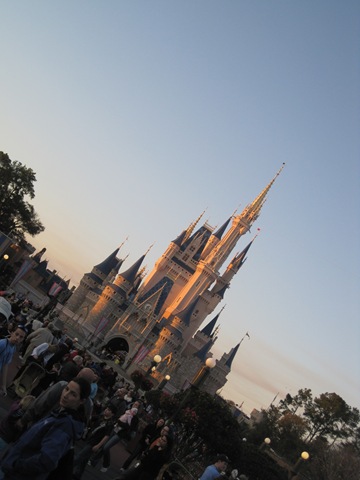 [disney 145[5].jpg]