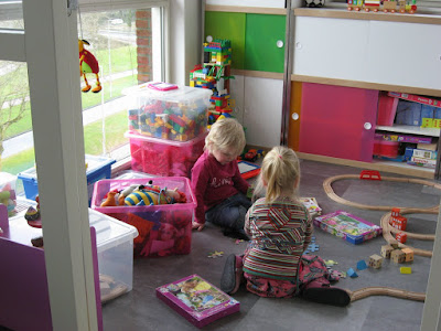  Spelen met vriendin Roosje