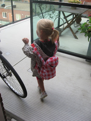 Naar school