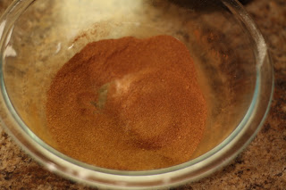 picture of cinnamon and sugar mixed together in small bowl