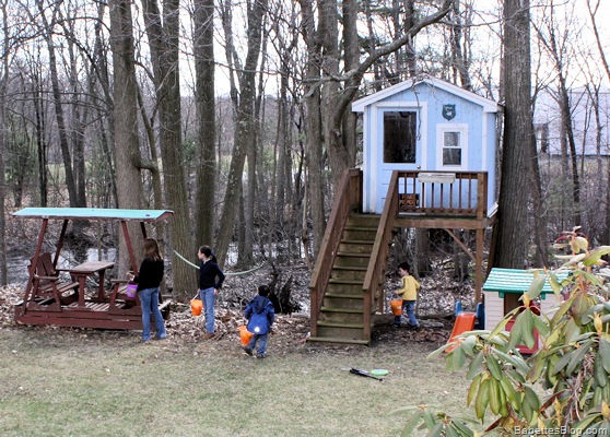 [egghunt2[7].jpg]