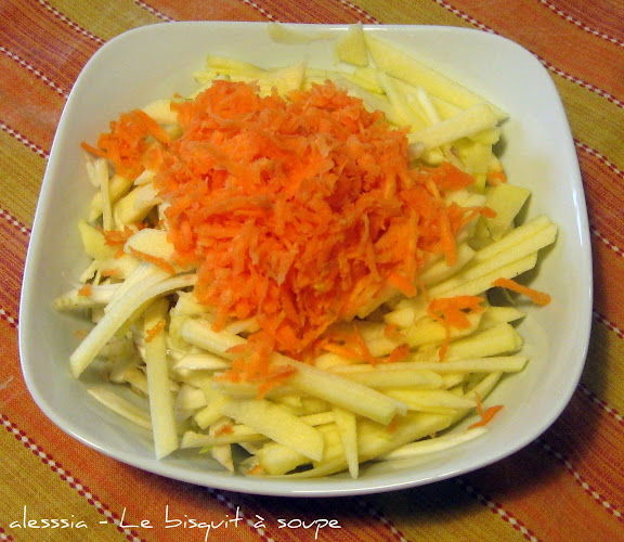 Insalata di mele, finocchi e carote Insalata di mele, finocchi e carote