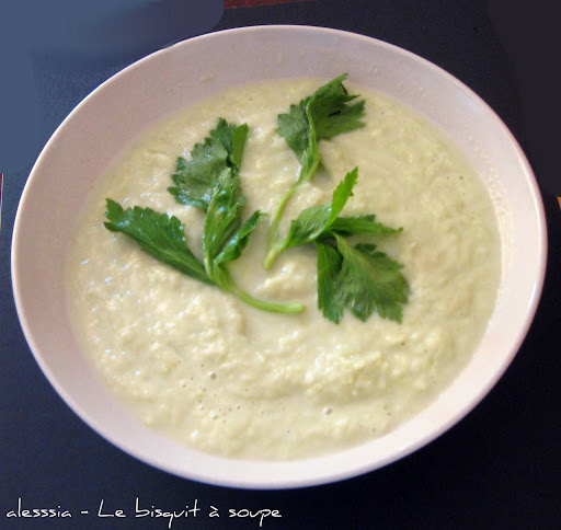 Zuppa di sedano e gorgonzola Zuppa di sedano e gorgonzola
