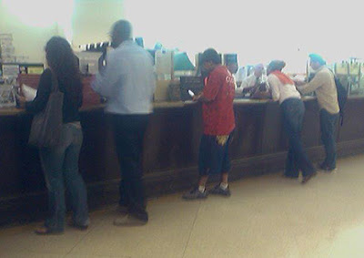 Line to get documents certified Line to get documents certified