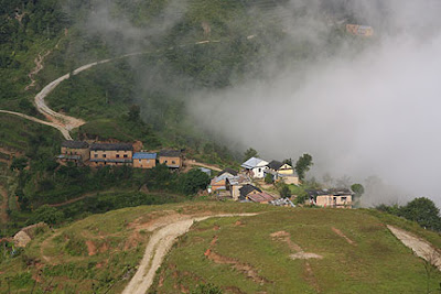 himalayan hills on trekking