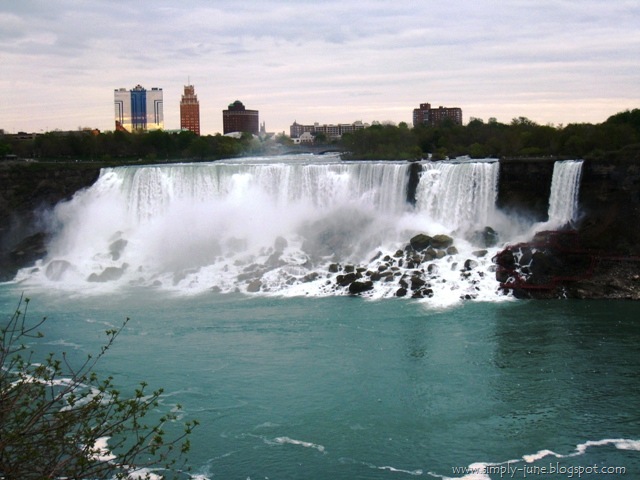 [Niagara Falls-4[6].jpg]