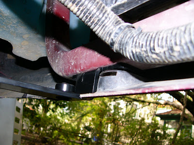 Mounting bracket flush against recess in fascia