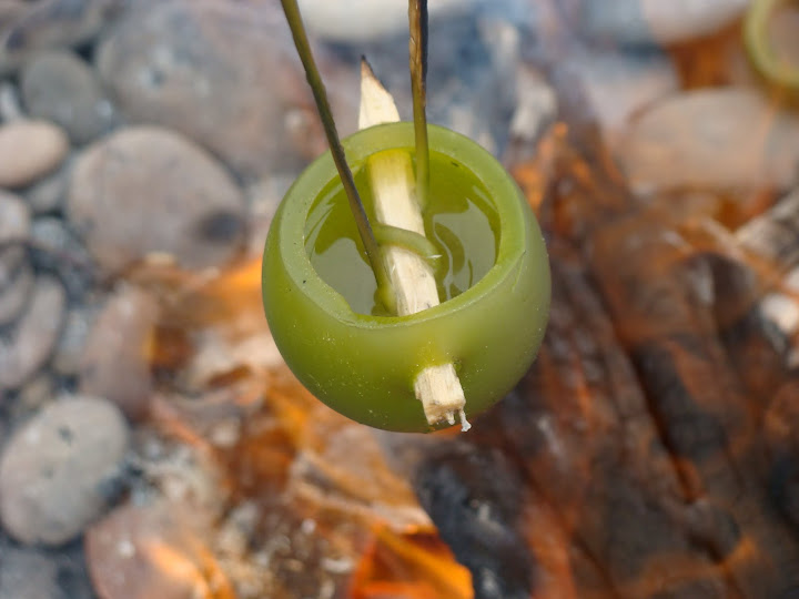 Boiling water in a kelp bowl
