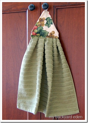 Free Crochet Pattern 50144-C Tea Towel Topper : Lion Brand Yarn