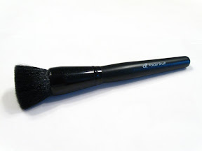 Elf sudio powder brush