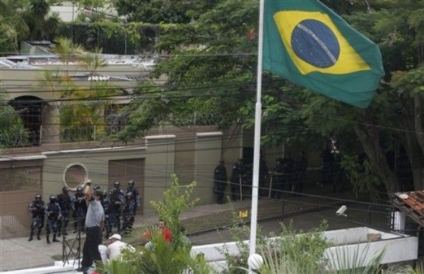 Honduras barra entrada de vice-cônsul do Brasil
