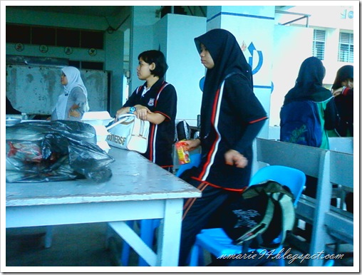 Cik Marshima ; Farah Aida
