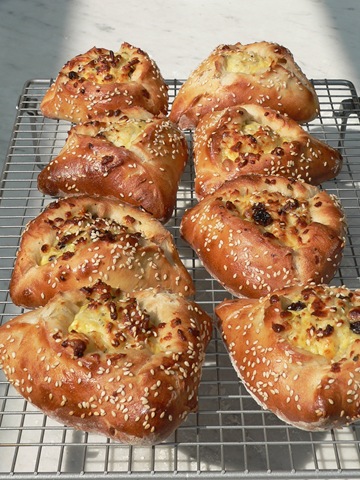 [Pilavunas on parade[4].jpg]