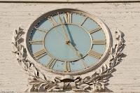 Independence Clock: A closer view of the clock on Independence Hall. (1/3200 sec @ f/2.5; 50mm) 2009, Kerri Shotts