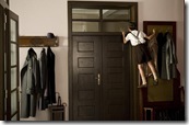 bruno_looks_over_door