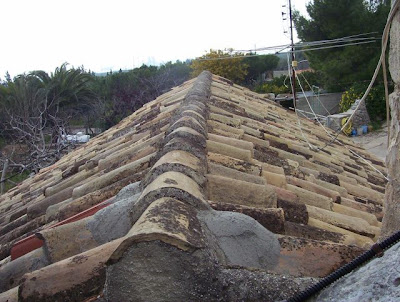 Image of Antico tetto con tegole