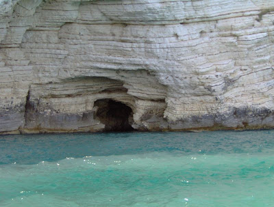 Image of Falesia nella Baia di Vignanotica Image of Falesia nella Baia di Vignanotica