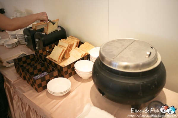 [201009010_1-3[2].jpg]