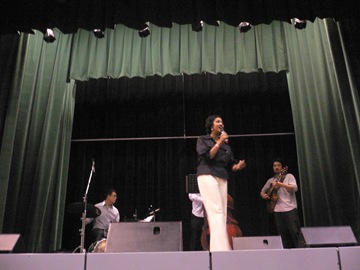 [Alumnus Jazz performance 02[4].jpg]