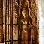 Preah Khan devata of darkness 14 Preah Khan Khmer Temple Goddesses   Devata of Darkness