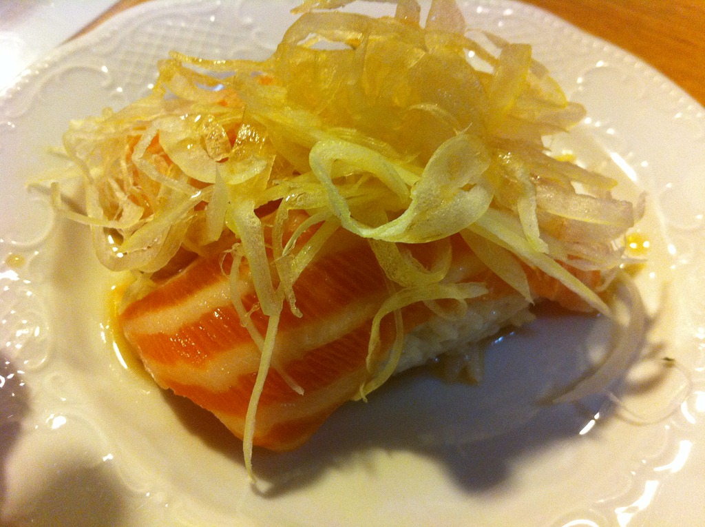 [Yoshi's Salmon Sushi Marbled 4 033111[3].jpg]