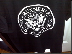 runner tee