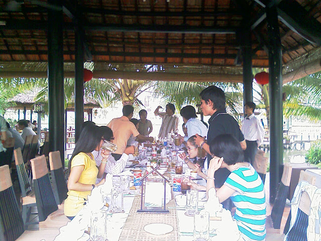 IMAG0215 Họp lớp năm 2009 