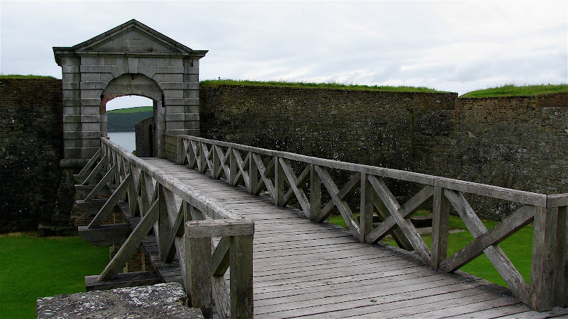 The enterance to Charles Fort